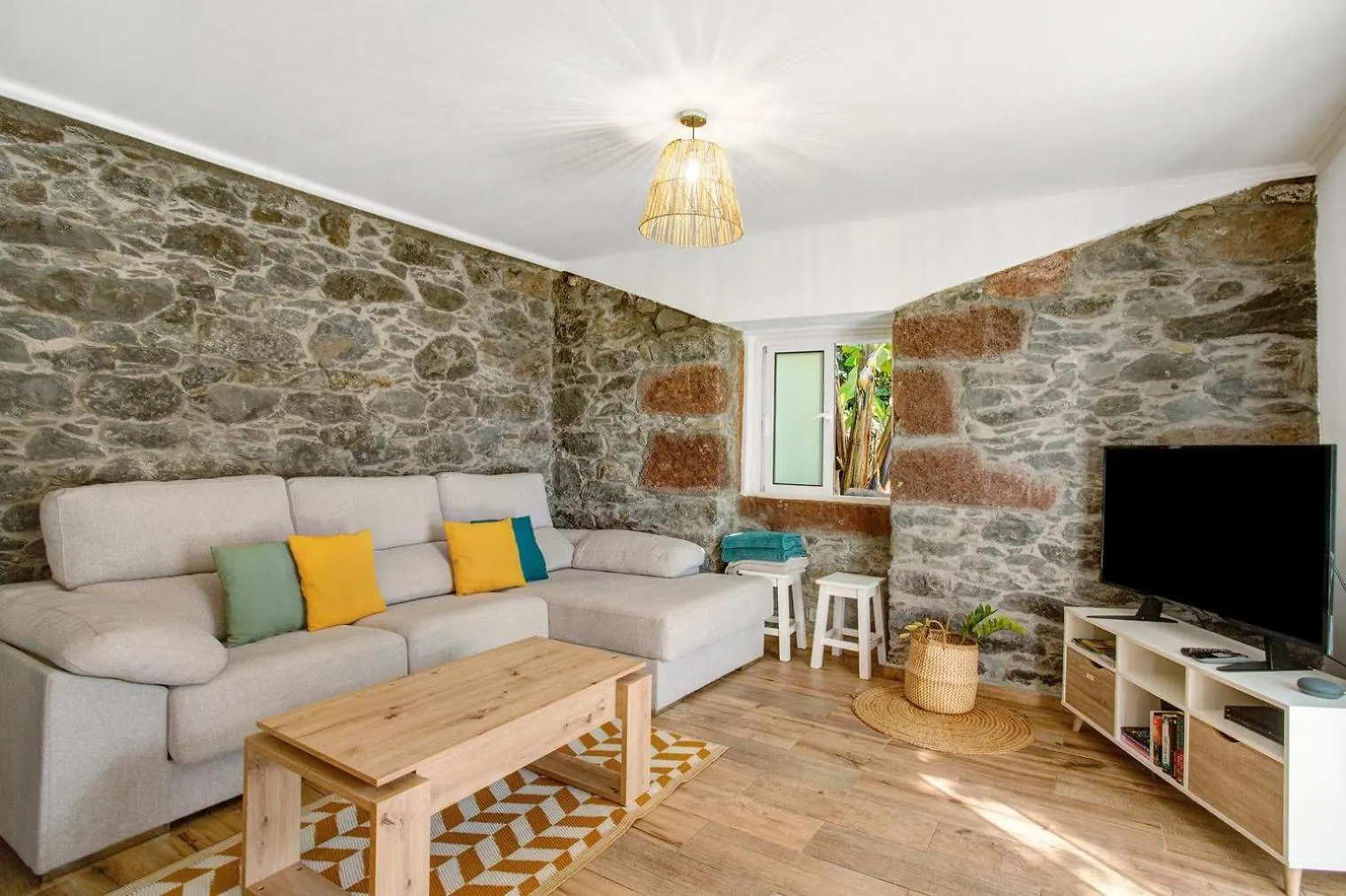 Вилла Blue By The Sea House Паул-ду-Мар