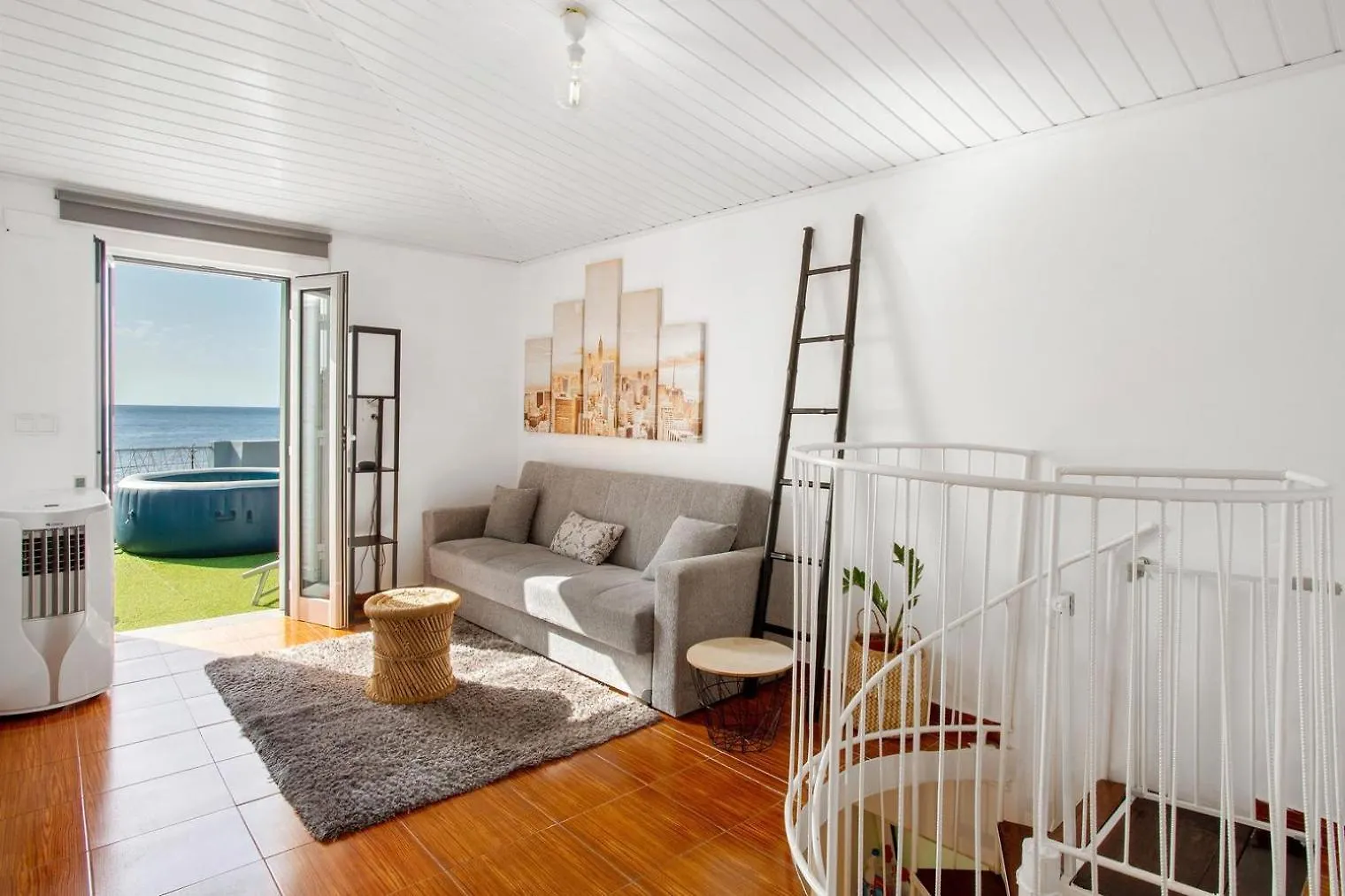 Вилла Blue By The Sea House Паул-ду-Мар