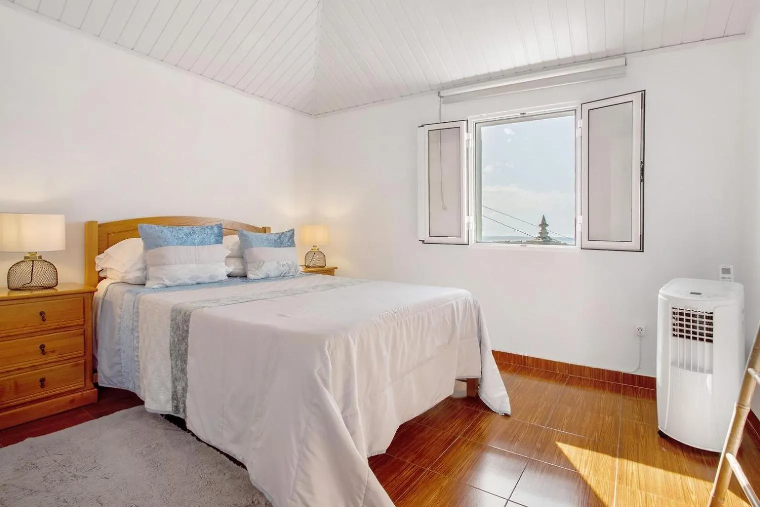 Вилла Blue By The Sea House Паул-ду-Мар 0*,  Португалия