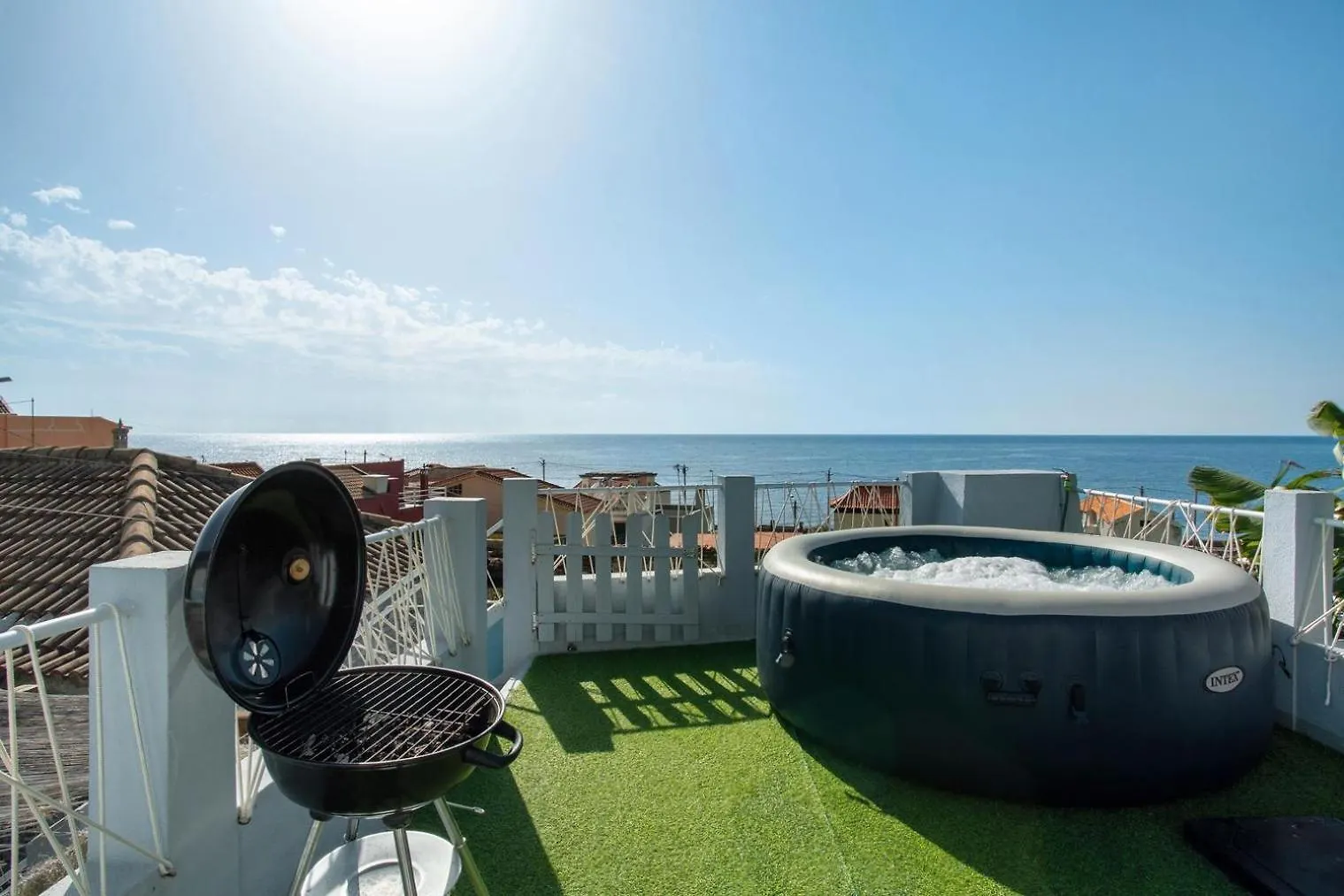 Дом отдыха Вилла Blue By The Sea House Паул-ду-Мар