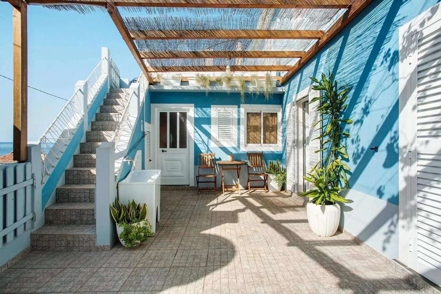 Вилла Blue By The Sea House Паул-ду-Мар Дом отдыха